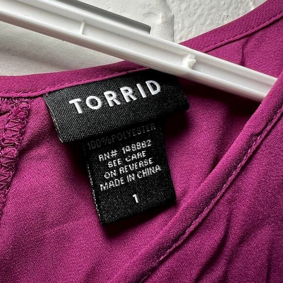 Torrid cutout purple classiccore basic classic normcore versatile blouse plus 1 - Picture 2 of 4